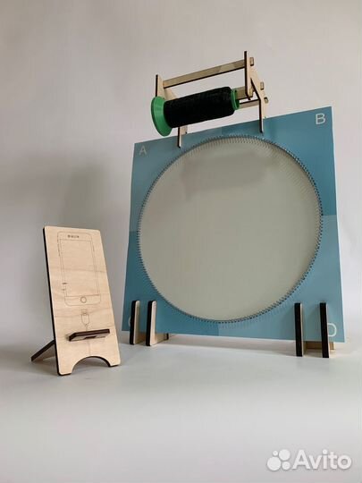 Продажа картин нитями и сувенирных изделий оптом