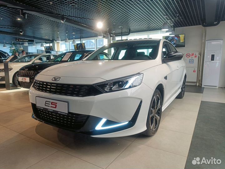 Kaiyi E5 1.5 CVT, 2023