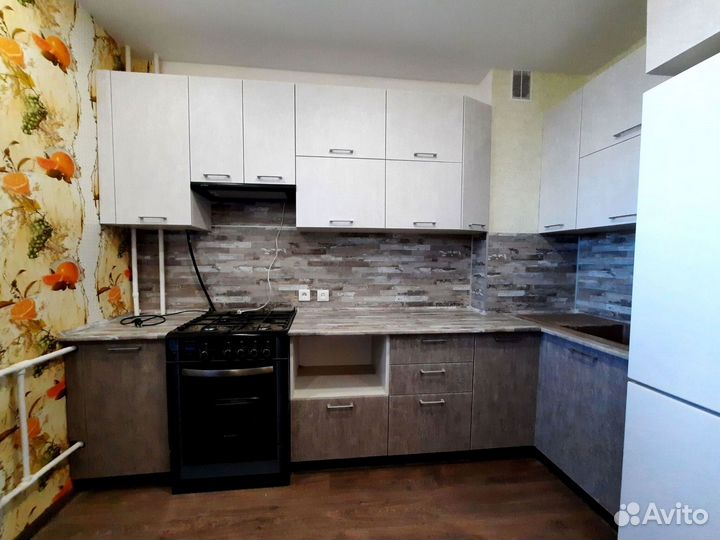 Кухонный гарнитур в стиле минимализм