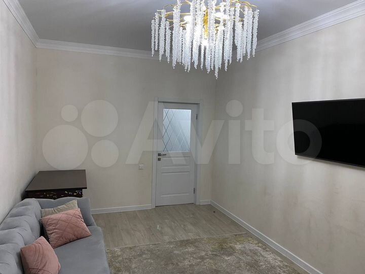 2-к. квартира, 79,3 м², 1/1 эт.