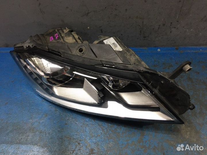 Фара ксенон правая Volkswagen Passat B7