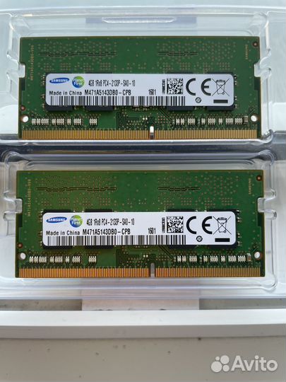 Оперативная память Samsung DDR4 4 гб. х2