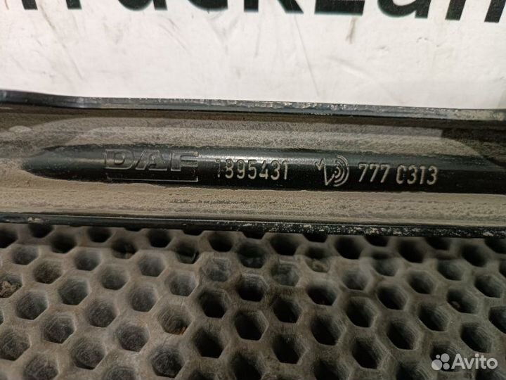 Кронштейн радиатора Daf Xf 106