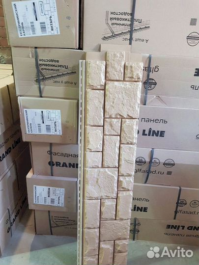 Фасадные панели GrandLine разные