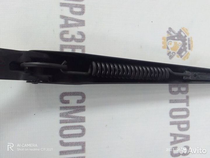 Поводок стеклоочистителя передний Mazda 6 GG (2002