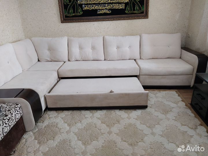 Большой угловой диван бу