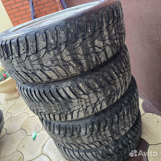 Зимние колеса на largus