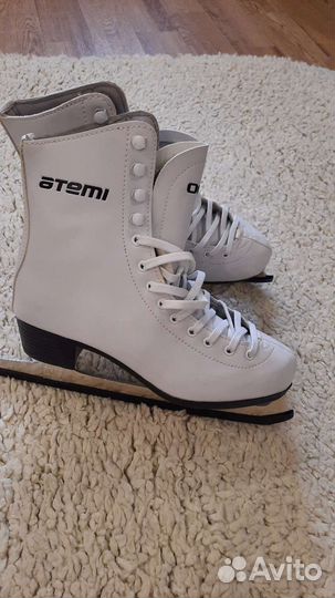 Женские фигурные коньки, размер 37