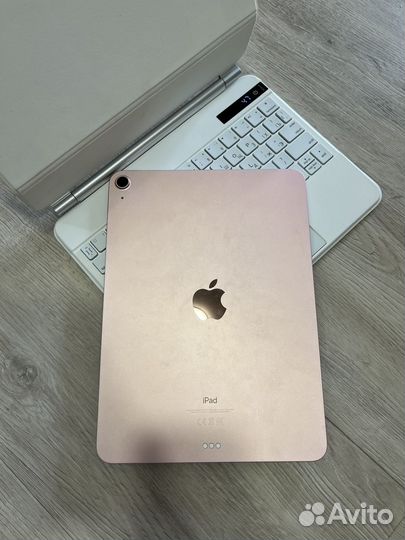 Apple iPad air 10.9 wi-fi 256gb 2022 года