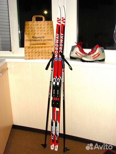 Лыжи беговые комплект 160 (лыжи+палки+ботинки)