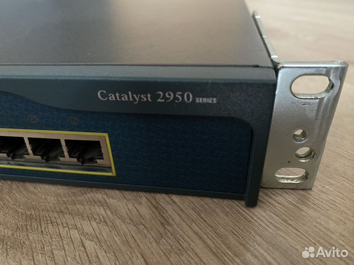 Коммутатор Cisco Catalyst 2950-24
