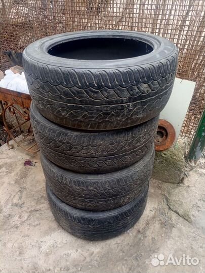 Yokohama Parada Spec-X 275/45 R20