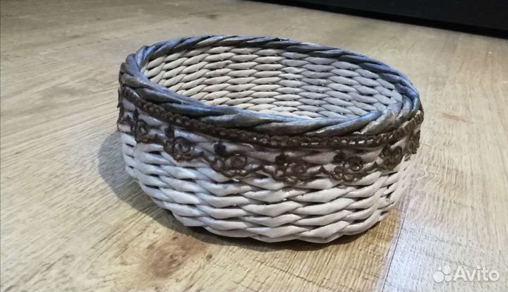 Корзины плетёные из бумажной лозы