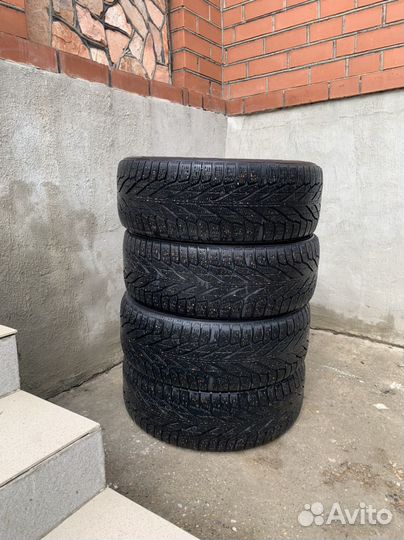 Nokian Tyres Hakkapeliitta R2 SUV 225/60 R17 103R