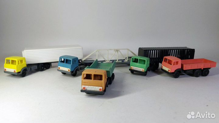Полный набор подольских машинок камаз, СССР