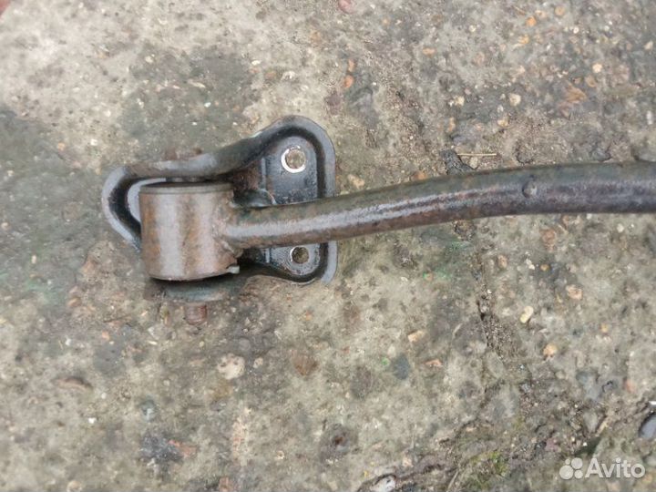 Цапфа задняя правая Hyundai Accent 2 1.5 2008