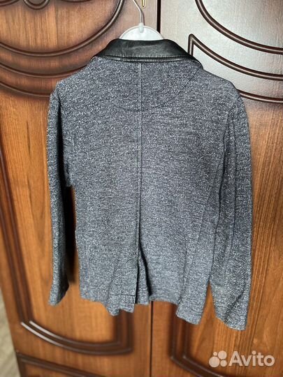 Пиджак на мальчика 128