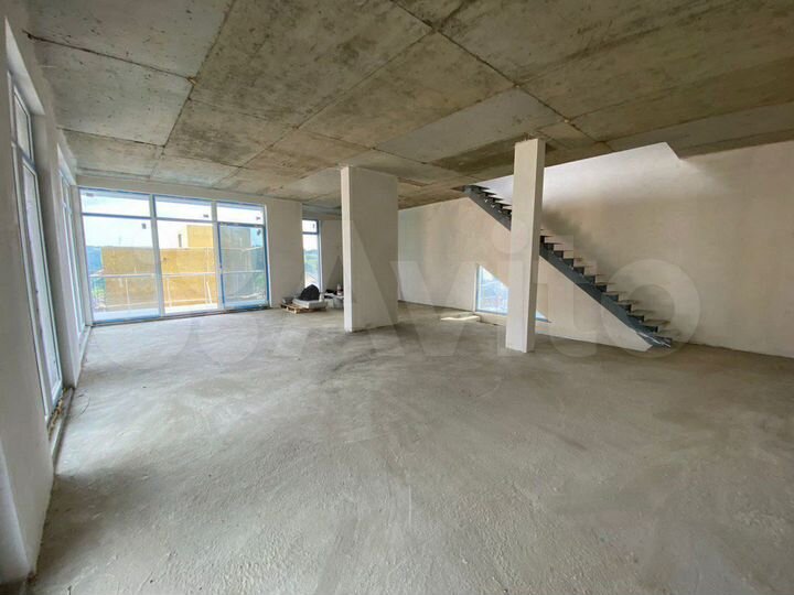 Дом 299 м² на участке 6 сот.