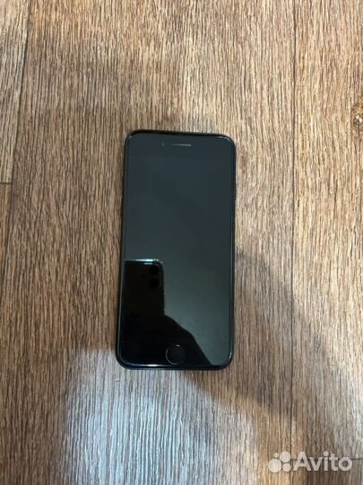 iPhone 7, 32 ГБ
