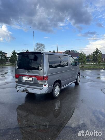 Mazda Bongo Friendee 2.0 AT, 2002, 215 365 км