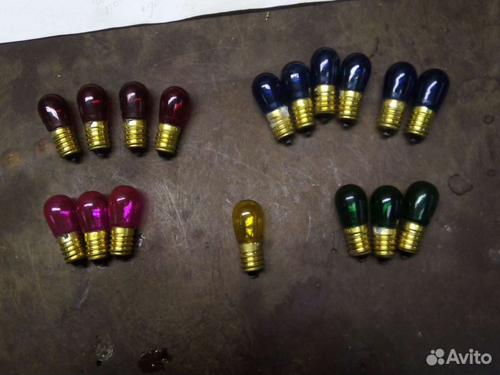 Лампочки на гирлянд у 4.8 вольта 2.5 ватта