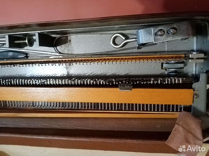 Вязальная машинка