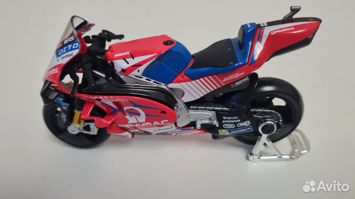 Модель гоночного мотоцикла Maisto Ducati desmosedi