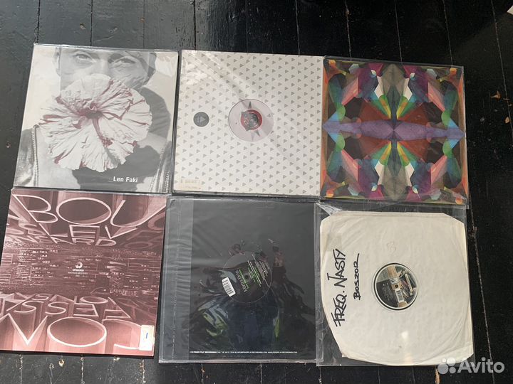 Deep, tech, techno. Dj vinyl