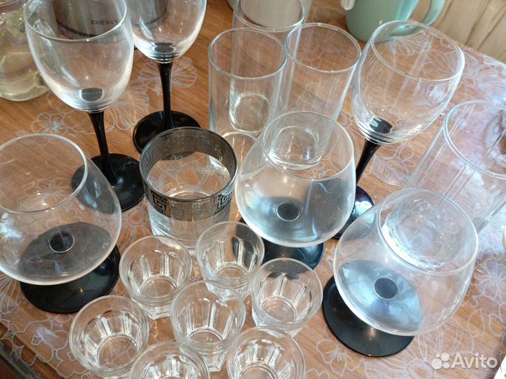 Бокалы рюмки