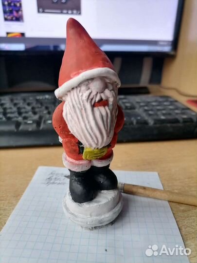 Новогодние фигурки, гномы и коты