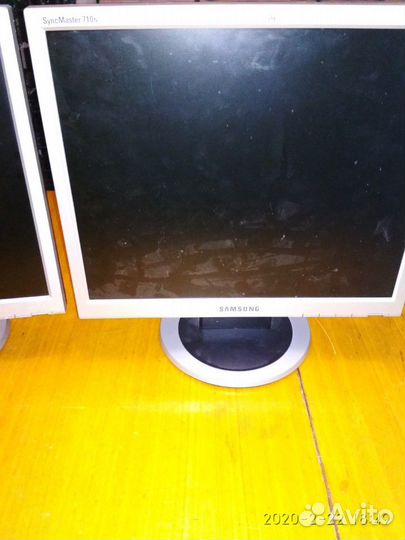 2 Монитора SAMSUNG