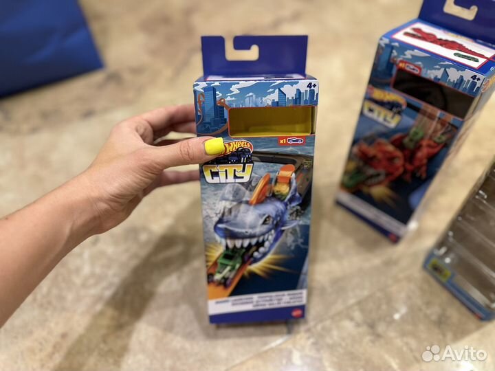 Коробка Hot Wheels City launcher Street Beasts