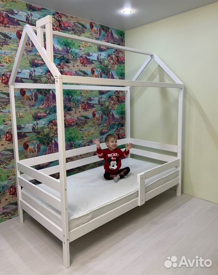 Детская кровать домик новая