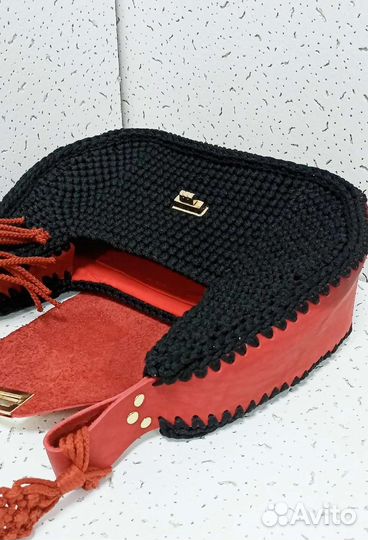 Вязаная сумочка ручной работы