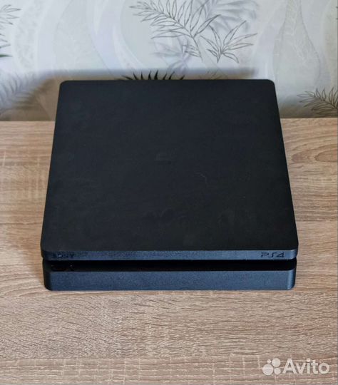 Sony PS4 Slim 1Tb