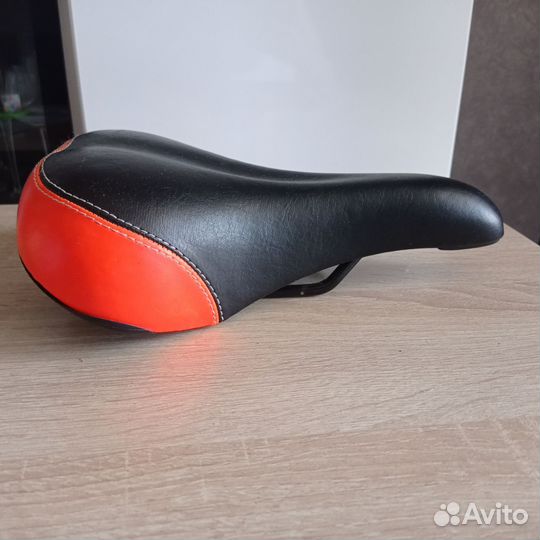 Седло (сиденье) для велосипеда
