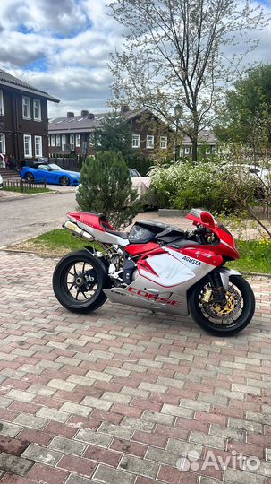MV Agusta F4 1000