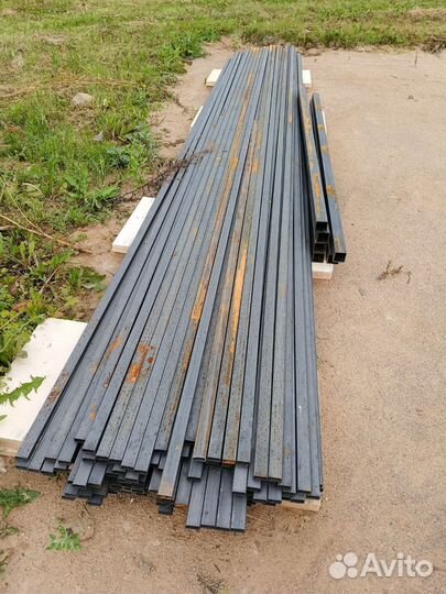 Профильная труба 40х20х2 новая