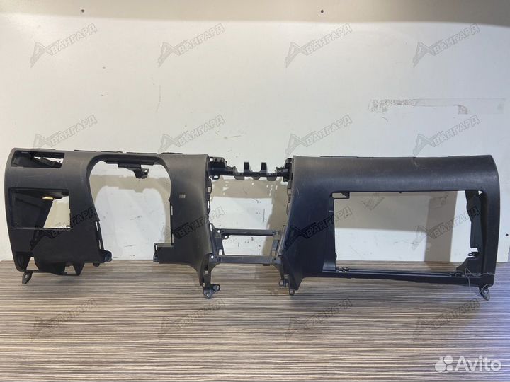 Торпедо нижняя часть Toyota Corolla E120 2001-2006