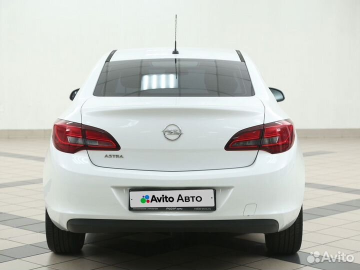 Opel Astra 1.6 МТ, 2013, 143 900 км