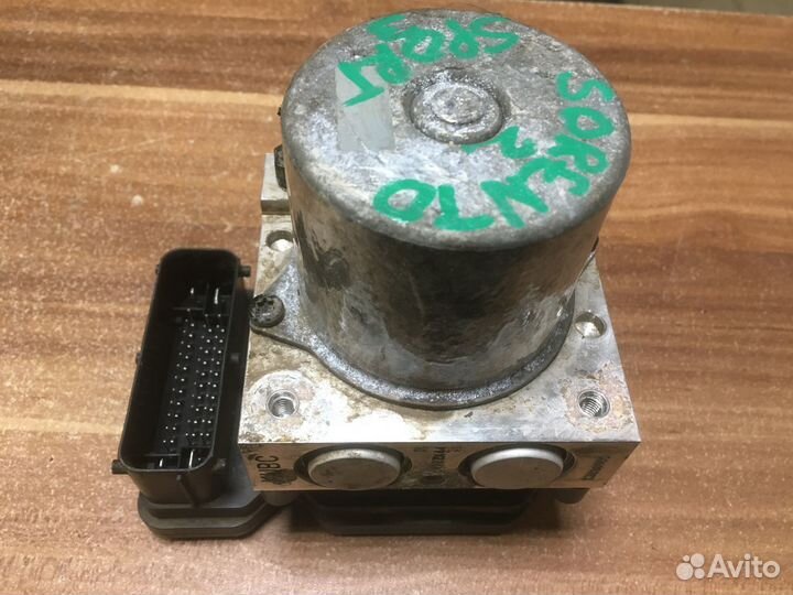 Блок ABS Kia Sorento 2