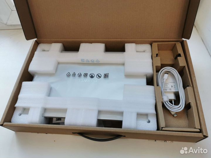 Huawei matebook d 14