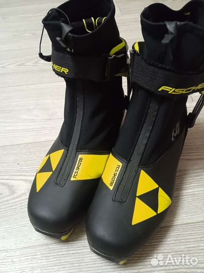 Лыжные ботинки fischer rcs skate