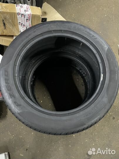 Pirelli P Zero 295/45 R20