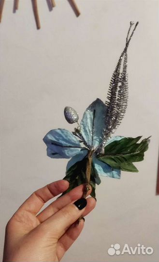 Новогоднее украшение, декор, голубые цветы