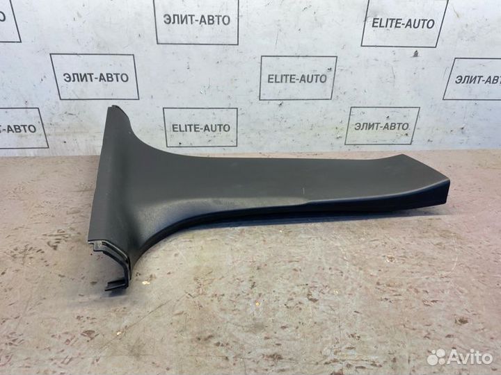 Обшивка стойки центральной правая Chevrolet Cruze