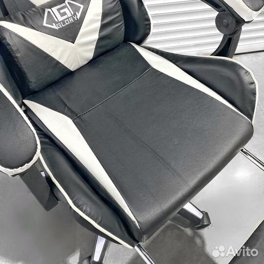 Компьютерное кресло / Игровое кресло