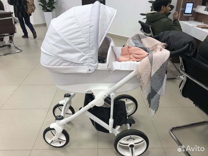 Коляска 3 в 1 bebetto белая