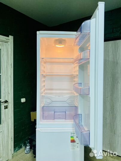 Холодильник идеальный+доставка