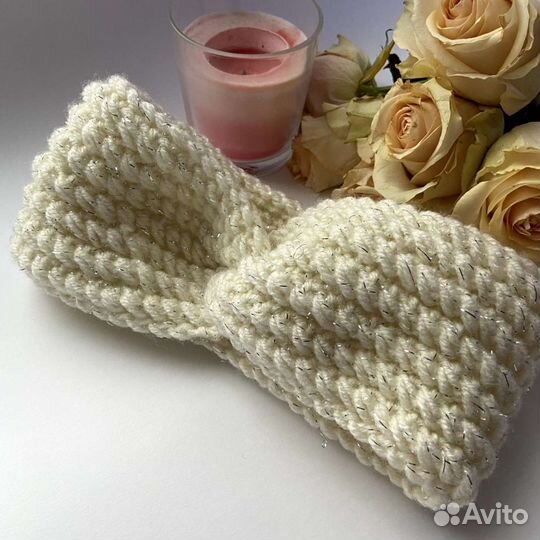 Повязка на голову вязаная